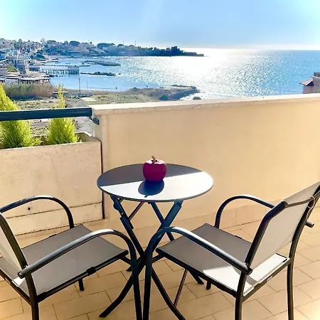 Apartment Seaside